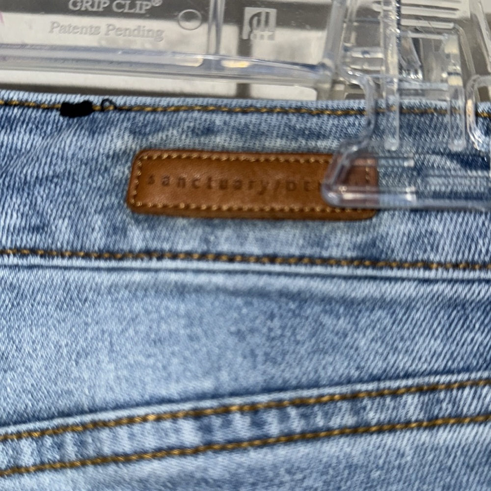 Sanctuary/Denim Modern Straight Raw Crop High Rise with Embroidered Dais… - Picture 7 of 9